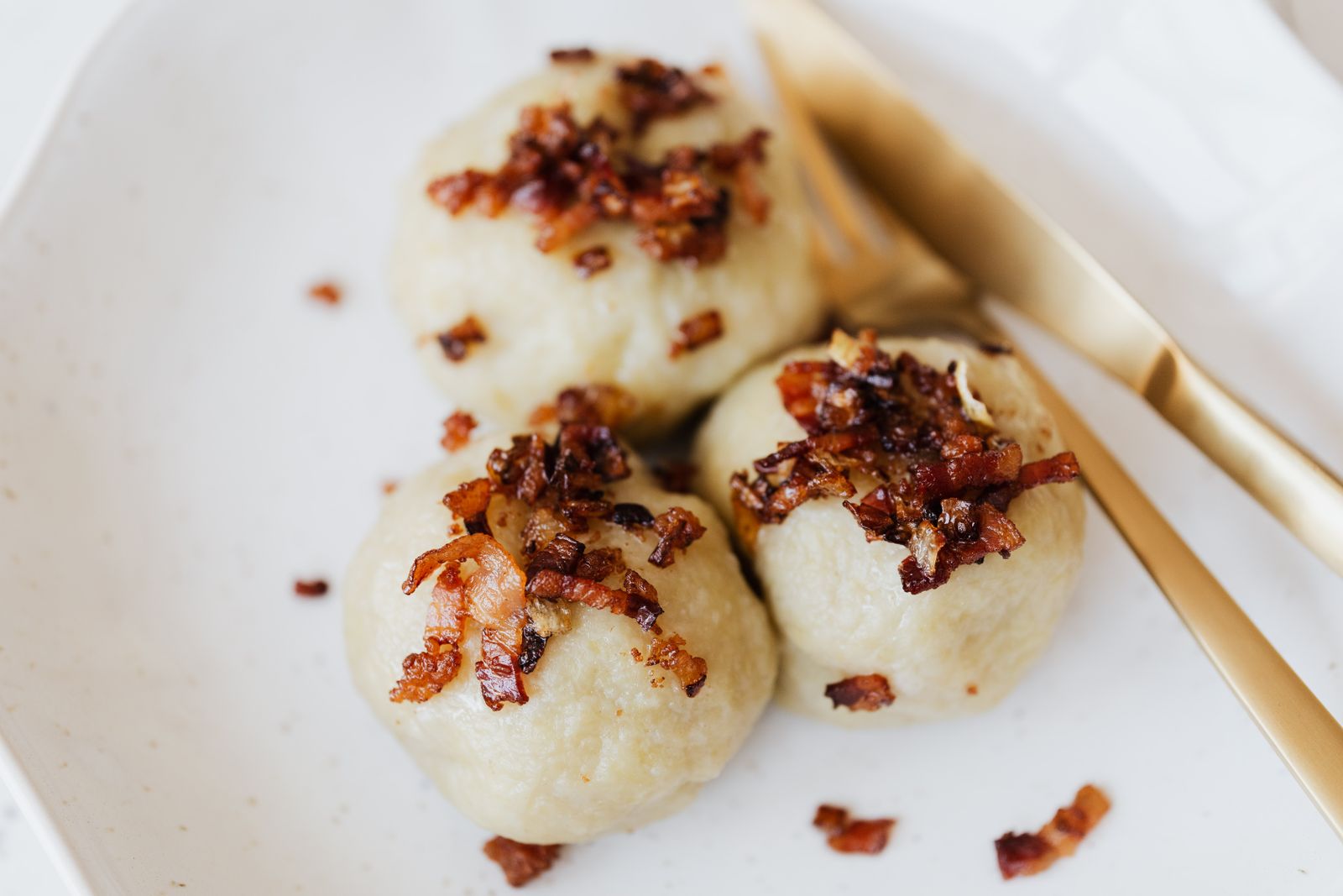 Tiroler Knödel mit Speck